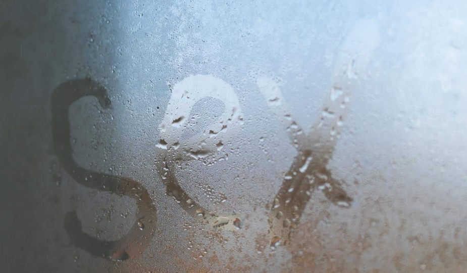 Sex în duș cum să transformi rutina într-o experiență intimă și sigură