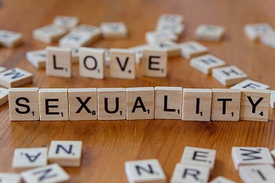 Ce este outercourse și cum îți poate schimba acest concept modul de abordare a intimității de cuplu?